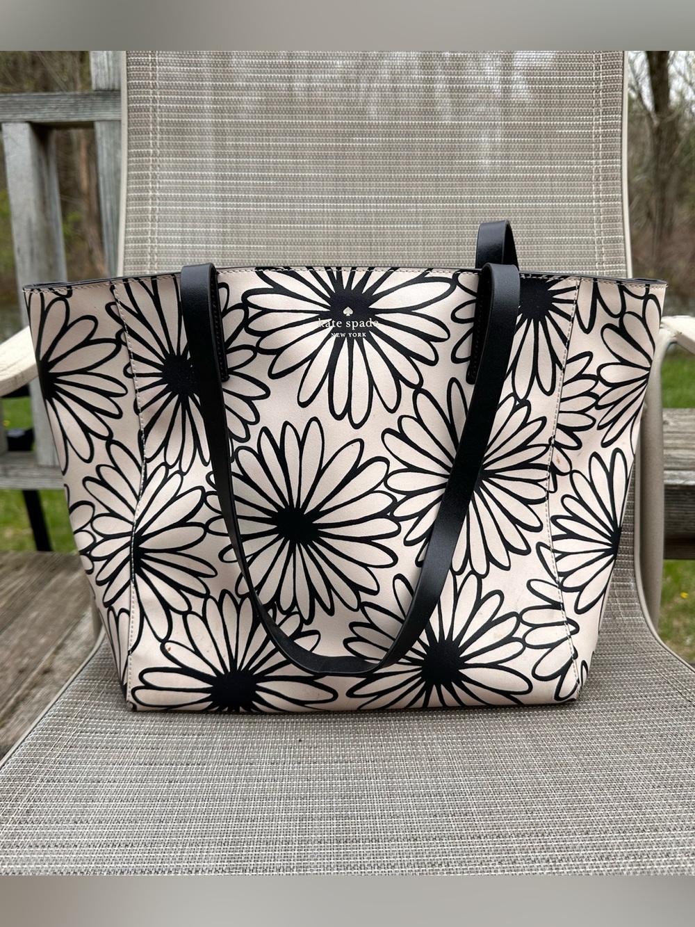 Kate Spade New York Rosa Daisy Tote Black White Designer